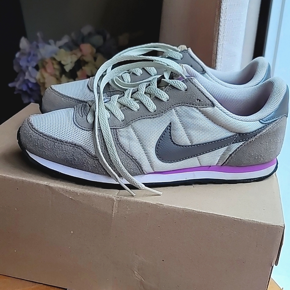 NIKE _ shoes